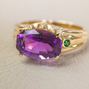 18K Yellow Gold Amethyst Ring with Sculptural Leaf Details Size 8.25